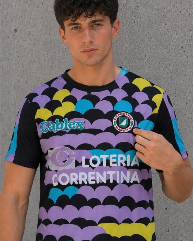 Detalle camiseta de arquero Mandiyú Goycochea 1994-95