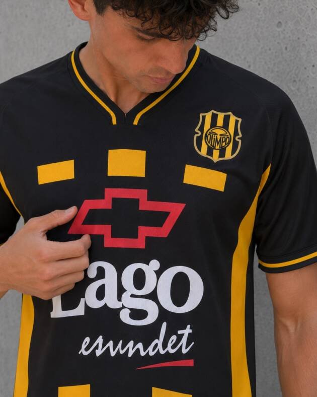 Camiseta Olimpo 2001-02