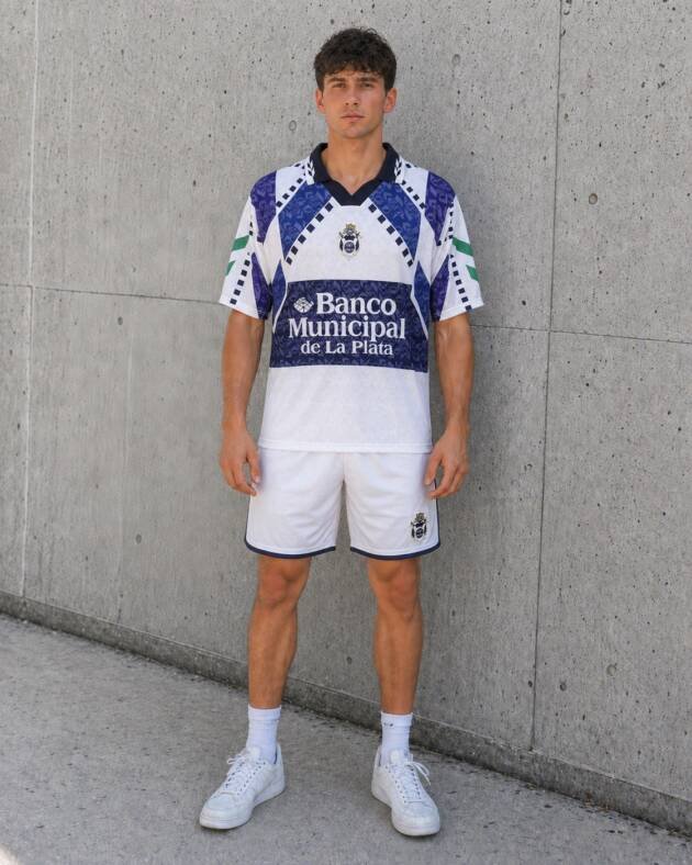 Camiseta Titular Gimnasia 1996-97
