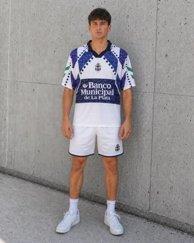 Camiseta Titular Gimnasia 1996-97