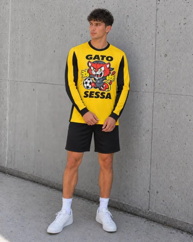 Camiseta arquero Huracán de Corrientes Gato Sessa 1996-97 — frente con modelo